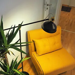 Apartment Apstay ǀ Free Parking & Self Check-in 